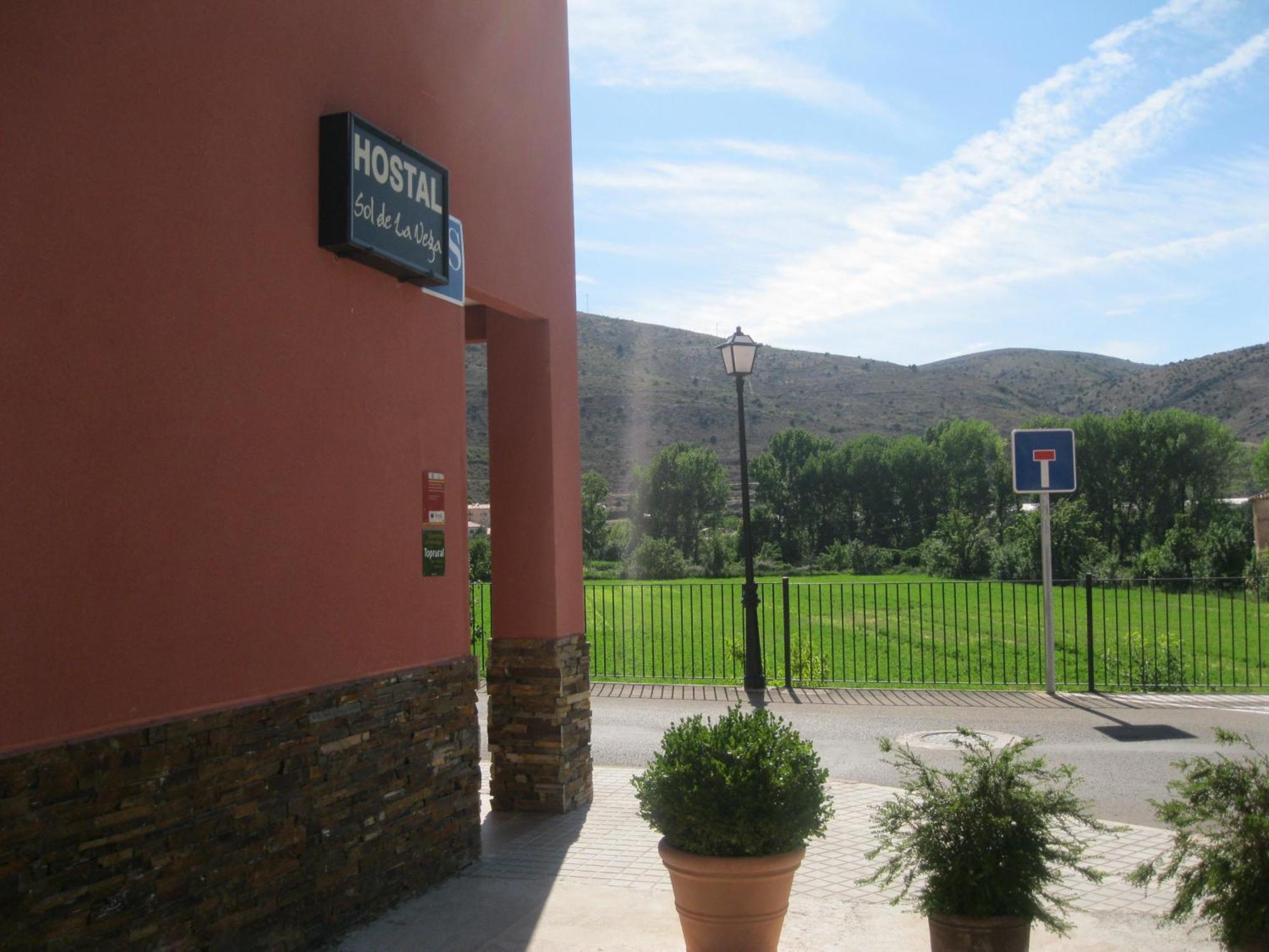 Hostal Sol De La Vega Albarracín Exterior photo
